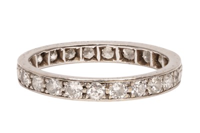 Lot 407 - A FULL ETERNITY DIAMOND RING