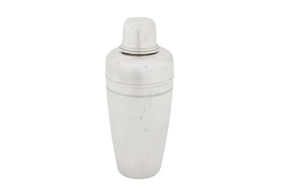 Lot 325 - A mid-20th century American sterling silver cocktail shaker, New York circa 1940 by Tiffany and Co