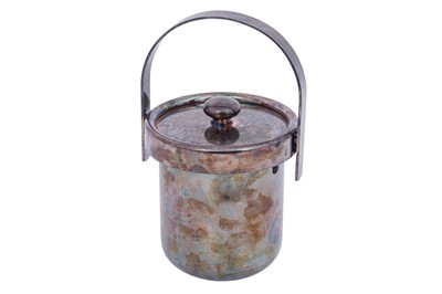 Lot 112 - A SILVER PLATED ICE BUCKET