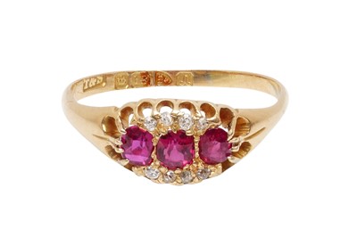 Lot 11 - A VICTORIAN RUBY AND DIAMOND RING, CIRCA 1901