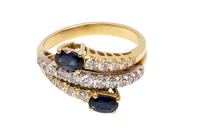 Lot 457 - A SAPPHIRE AND DIAMOND THREE-ROW RING