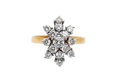 Lot 439 - A DIAMOND SNOWFLAKE CLUSTER RING