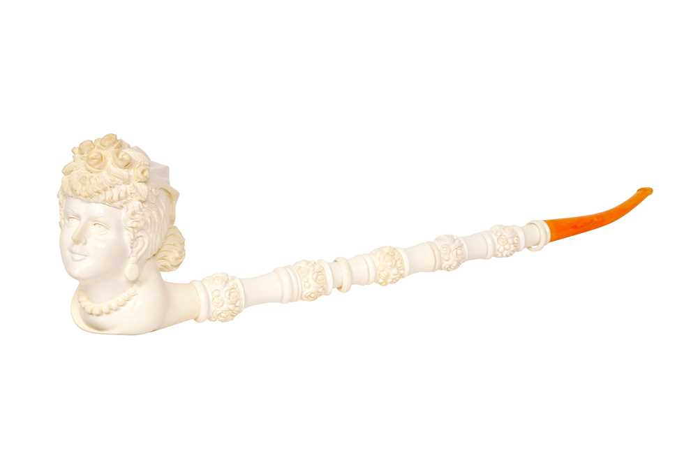 Lot 47 - A LARGE 19TH CENTURY STYLE CARVED MEERSCHAUM PIPE DEPICTING A LADY, MID 20TH CENTURY
