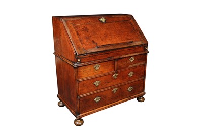 Lot 360 - A QUEEN ANNE OAK BUREAU