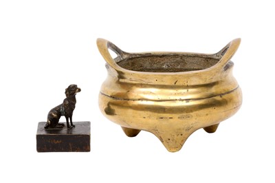 Lot 200 - A CHINESE POLISHED BRONZE CENSER AND A 'DOG' SEAL