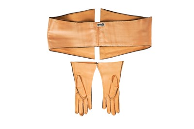 Lot 18 - HERMÈS, PARIS