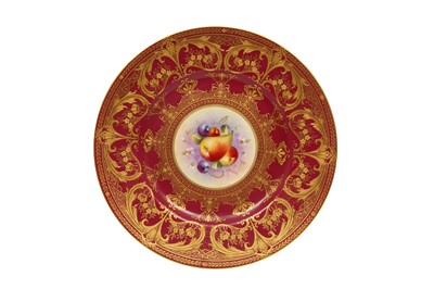 Lot 303 - A HAND PAINTED FOR ROYAL WORCESTER, CIRCULAR PLATE BY FRANK HIGGINS