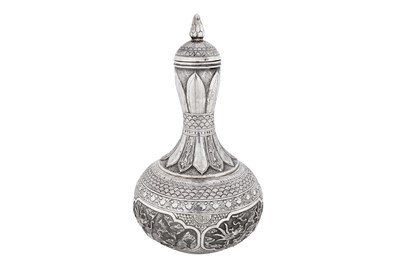 Lot 246 - An early to mid-20th century Vietnamese silver bottle, Huế circa 1930, marked Da Fu