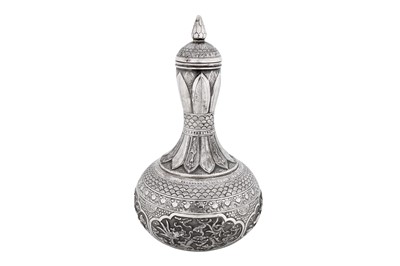 Lot An early to mid-20th century Vietnamese silver bottle, Huế circa 1930, marked Da Fu