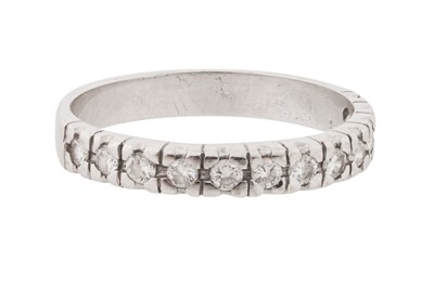 Lot 27 - A DIAMOND HALF ETERNITY RING