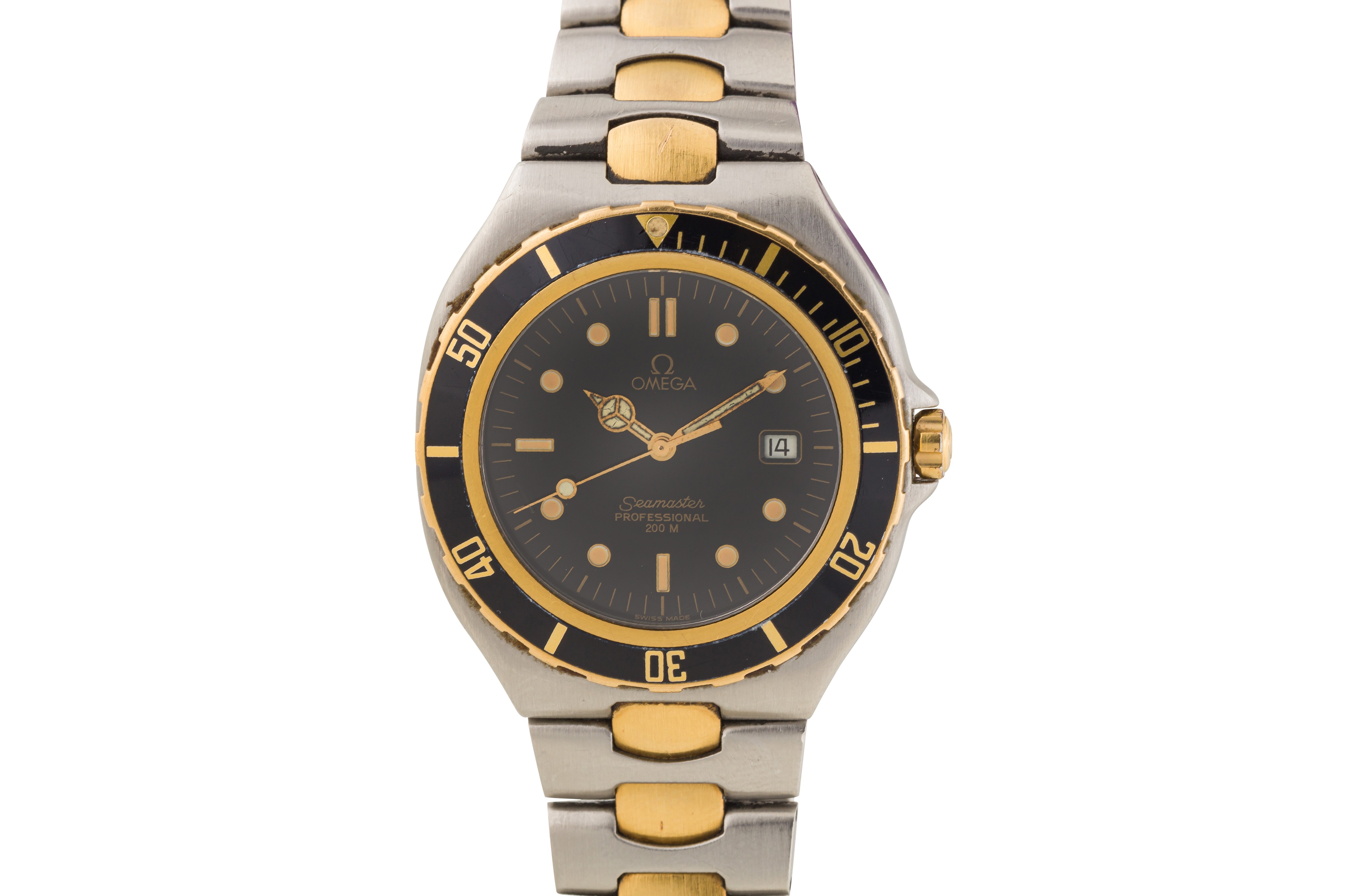 Lot 210 - A MEN