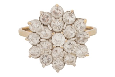 Lot 7 - A PASTE CLUSTER RING