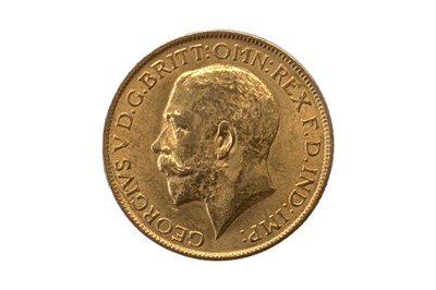 Lot 41 - GEORGE V (1910 - 1936), 1913 SOVEREIGN.