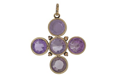 Lot 303 - AN AMETHYST PENDANT