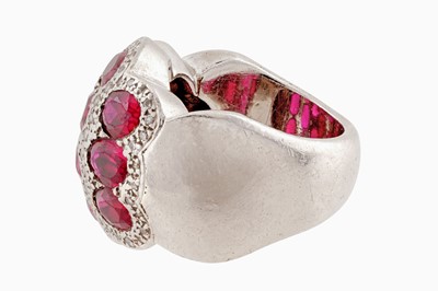 Lot 464 - A SYNTHETIC RUBY AND DIAMOND RING