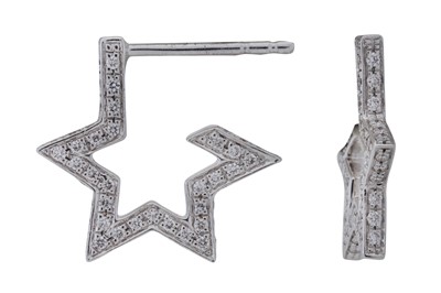 Lot 444 - A PAIR OF DIAMOND STAR EARRINGS