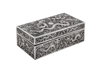 Lot A early 20th century Chinese export silver box, Shanghai circa 1910, marked Chun, retailed by Luen Wo