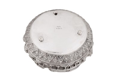 Lot 237 - A mid-20th century Thai silver bowl, Chiang Mai circa 1950