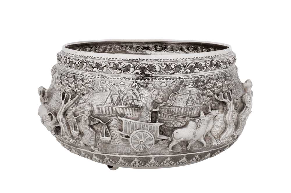 Lot 237 - A mid-20th century Thai silver bowl, Chiang