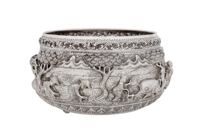 Lot 237 - A mid-20th century Thai silver bowl, Chiang Mai circa 1950