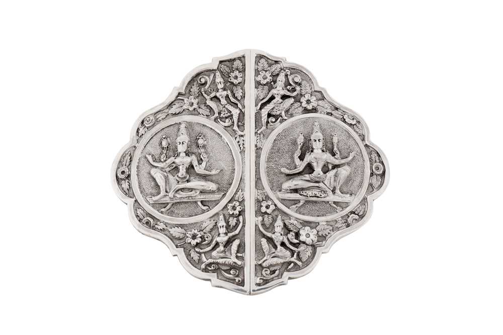 Lot 200 - A late 19th / early 20th century Anglo – Indian silver nurses buckle, Madras circa 1900 by Peter Orr and Sons