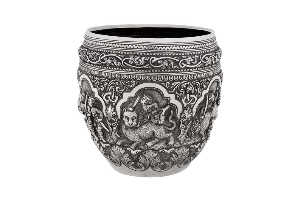 Lot 230 - An early 20th century Burmese unmarked silver bowl or jar, Rangoon circa 1910