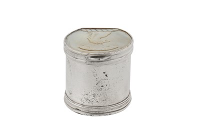 Lot 9 - A rare George I / II provincial silver snuff or counter box, Norfolk circa 1725-40 by John Brinds (Grimwade 3400)