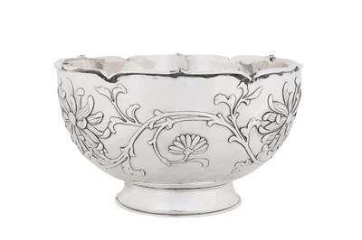 Lot 284 - An early 20th century Japanese silver bowl, Yokohama circa 1910, retailed by Miyamoto Shoko