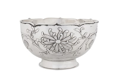 Lot An early 20th century Japanese silver bowl, Yokohama circa 1910, retailed by Miyamoto Shoko