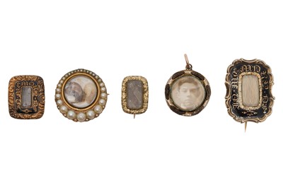 Lot 38 - SIX MOURNING BROOCHES