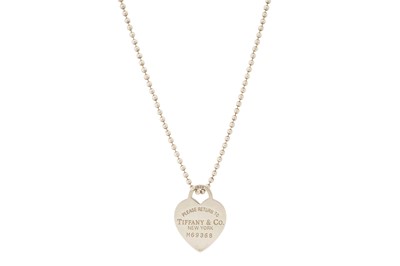 Lot 419 - TIFFANY & CO | A 'RETURN TO TIFFANY' HEART TAG PENDANT NECKLACE