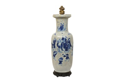 Lot 444 - A LARGE CHINESE BLUE AND WHITE CRACKLE-GLAZED VASE