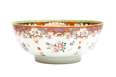 Lot 267 - A CHINESE EXPORT FAMILLE-ROSE PUNCH BOWL