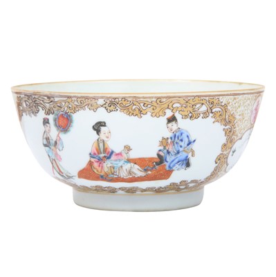 Lot 76 - A Chinese famille-rose 'Mandarin palette' bowl, Qing dynasty, 18th century