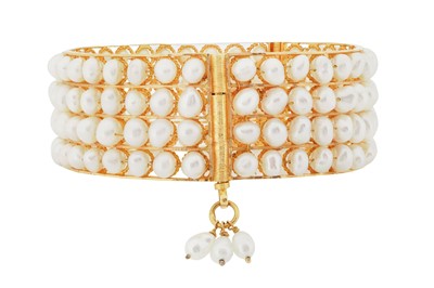 Lot 336 - A pearl bangle