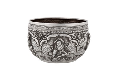 Lot 224 - An early 20th century Burmese silver small bowl, Rangoon circa 1930