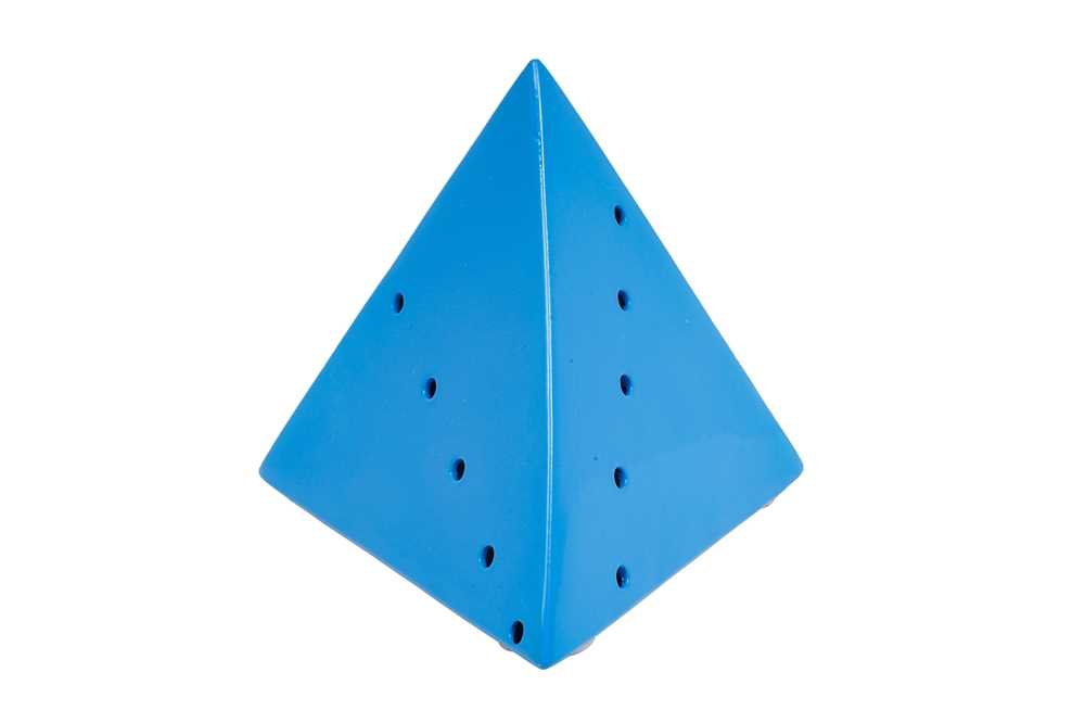 Lot 144 - Lucio Fontana (Italian 1899-1968)