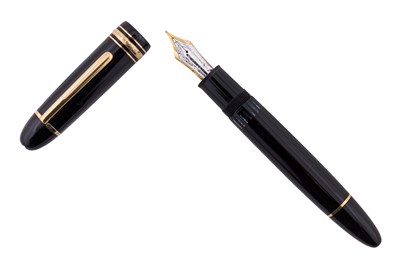 Lot 160 - A MONTBLANC MEISTERSTUCK LE GRAND FOUNTAIN PEN