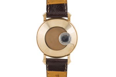 Lot 221 - A MEN'S LeCOULTRE FUTUREMATIC WRISTWATCH