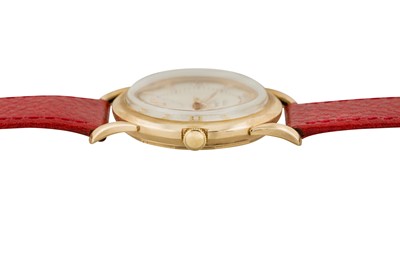 Lot 227 - A MEN'S LeCOULTRE AUTOMATIC WRISTWATCH