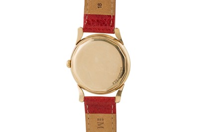 Lot 227 - A MEN'S LeCOULTRE AUTOMATIC WRISTWATCH