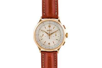 Lot 216 - A MEN'S EBERHARD MONOPUSHER CHRONOGRAPH WRISTWATCH