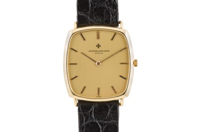 Lot 229 - A MEN'S VACHERON & CONSTANTIN DRESS WATCH