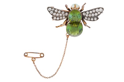 Lot 335 - A TOURMALINE, DIAMOND AND OPAL BEE BROOCH