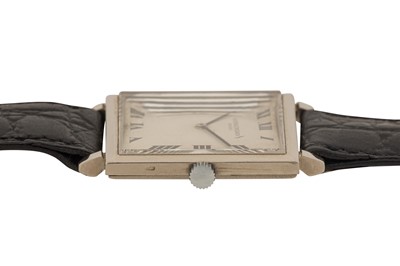 Lot 258 - A MEN'S GOLD VACHERON & CONSTANTIN DRESS WATCH
