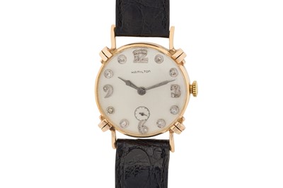 Lot 260 - A MEN'S GOLD HAMILTON DRESS WATCH