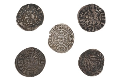 Lot 130 - A GROUP OF FIVE ENGLISH HAMMERED SILVER COINS