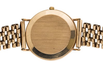 Lot 268 - A MEN'S GOLD ROTARY DRESS WATCH