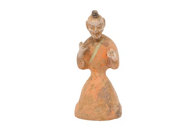 Lot 462 - A CHINESE PAINTED POTTERY FIGURE OF A KNEELING MAN