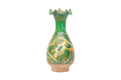 Lot 275 - A CHINESE POTTERY SANCAI VASE